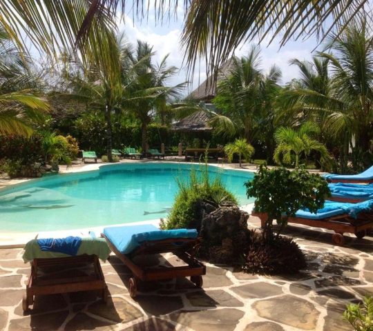 3 bedrooms house at Watamu 100 m away from the beach with shared pool furnished terrace and wifi
